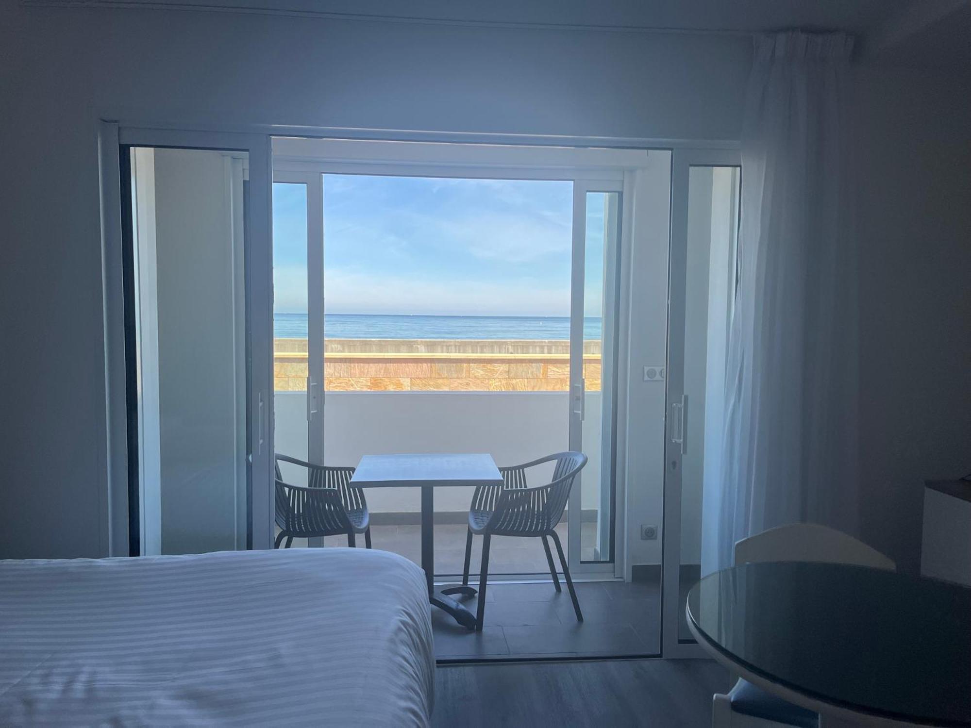 Hotel Valencia 앙다이 외부 사진