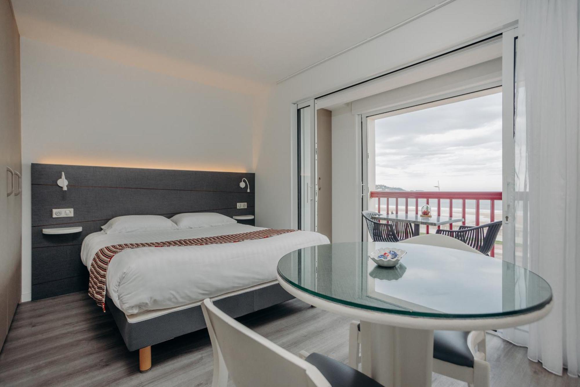 Hotel Valencia 앙다이 외부 사진