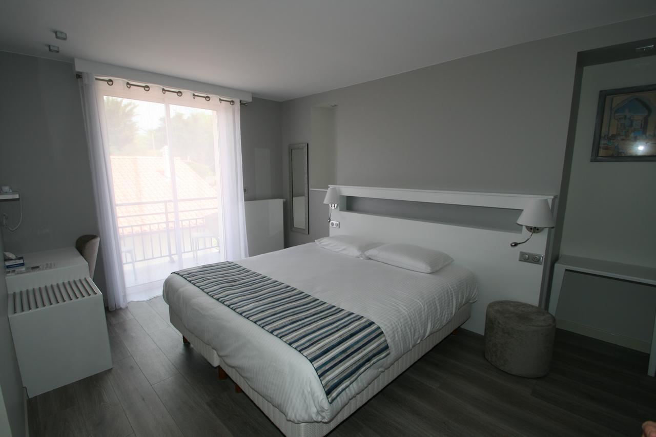 Hotel Valencia 앙다이 외부 사진
