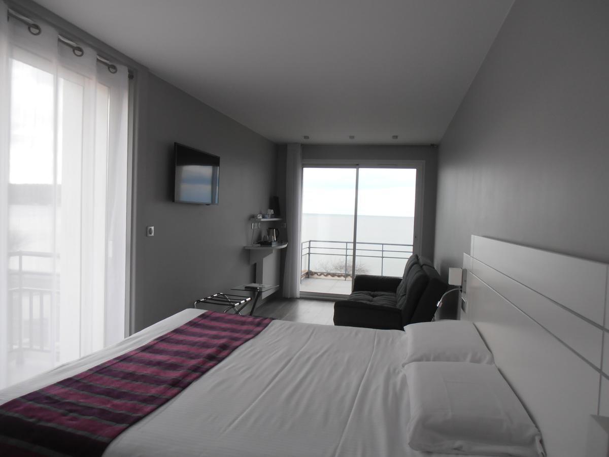 Hotel Valencia 앙다이 외부 사진